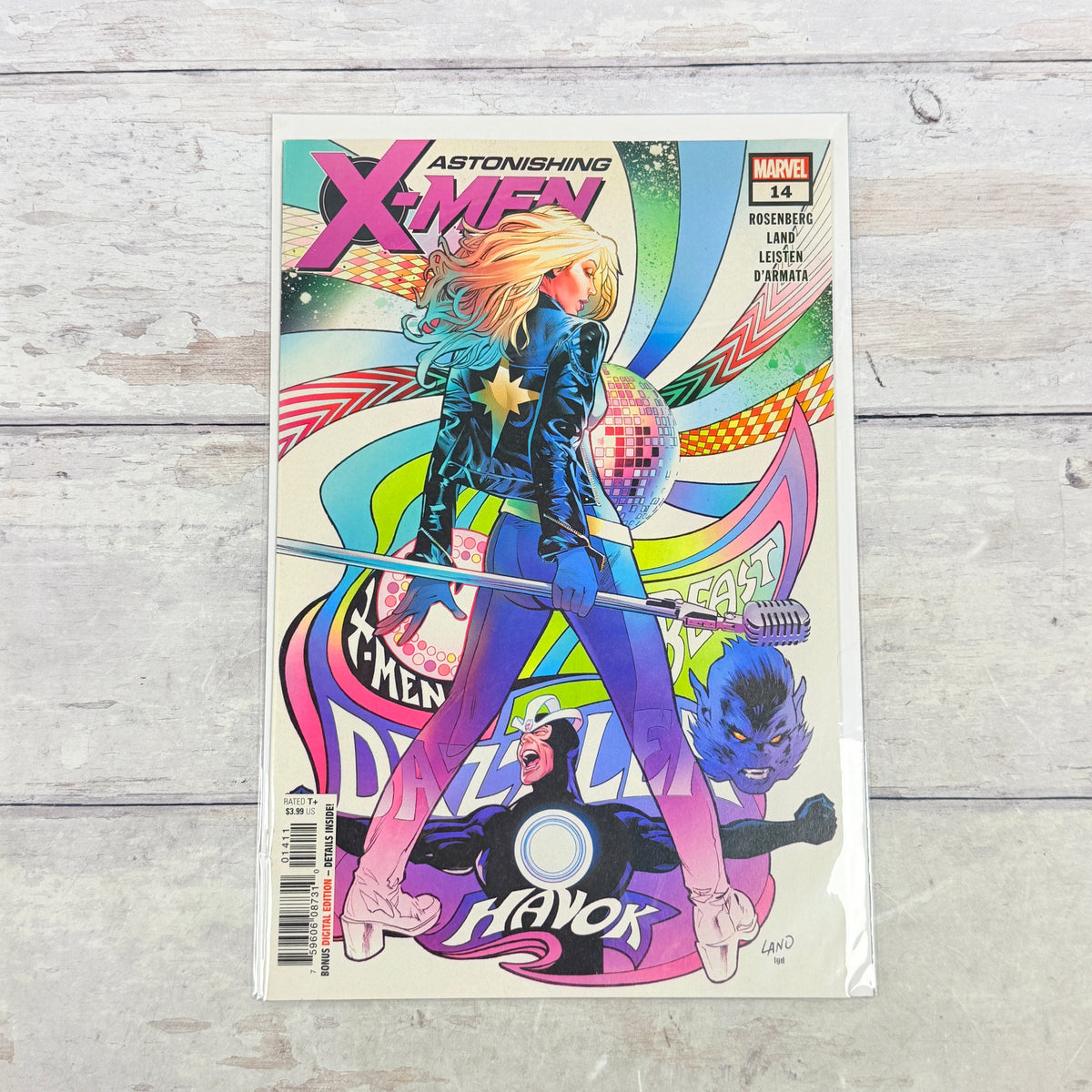 Astonishing X-Men #14 (2018), Greg Land regular cover: full front cover of the actual pre-owned copy.