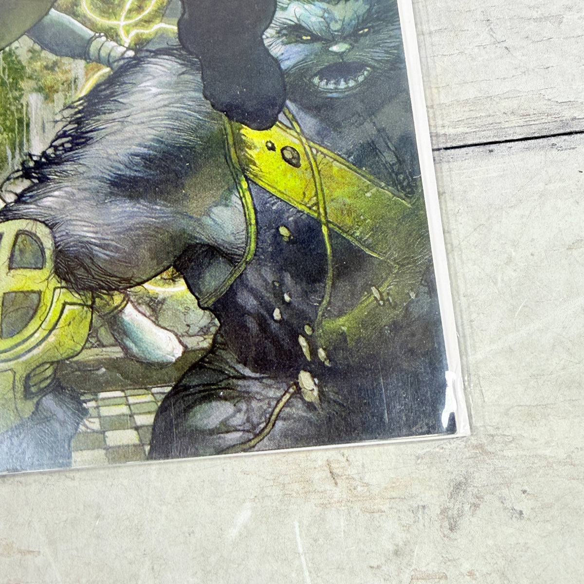 Astonishing X-Men #28 (2009): lower-right front corner detail of the actual pre-owned copy.