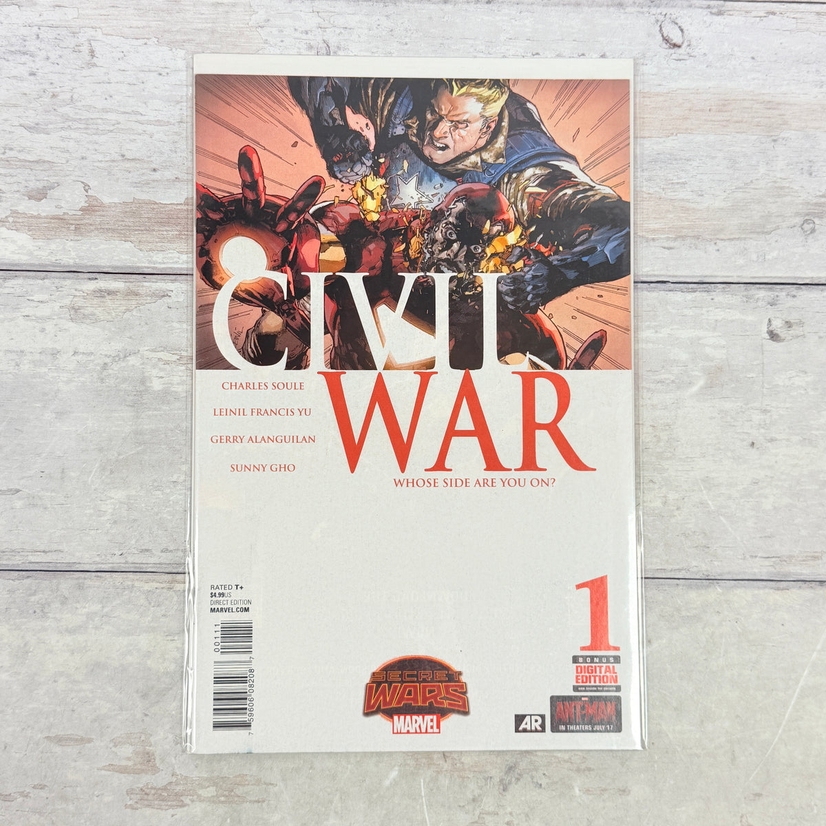 Civil War #1 (2015): full front cover of the actual pre-owned copy.