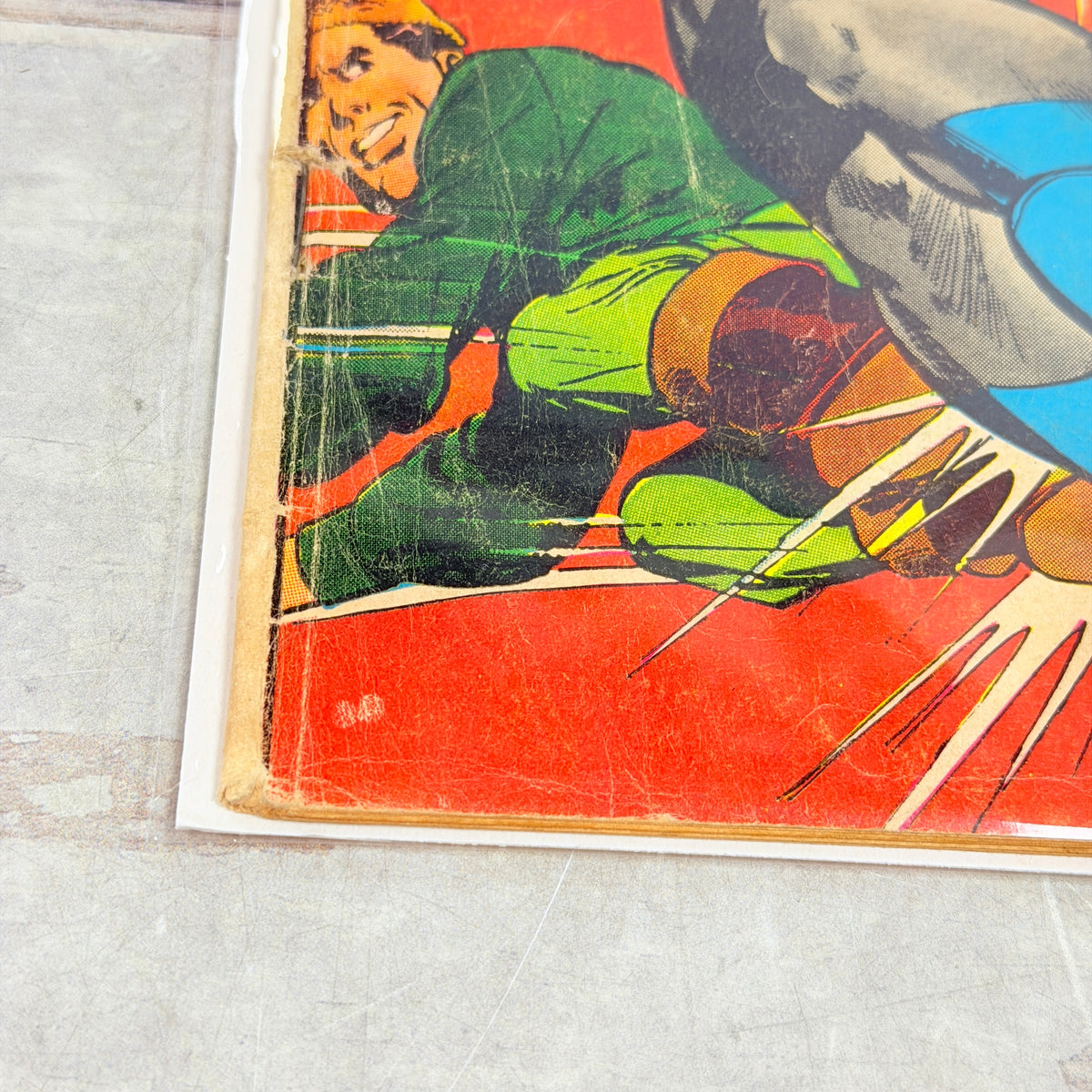 Detective Comics #372, front lower-left corner/spine detail