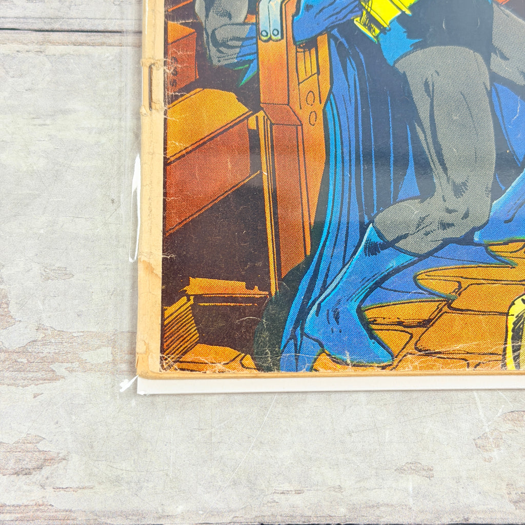 Detective Comics #406, front lower-left corner/spine detail