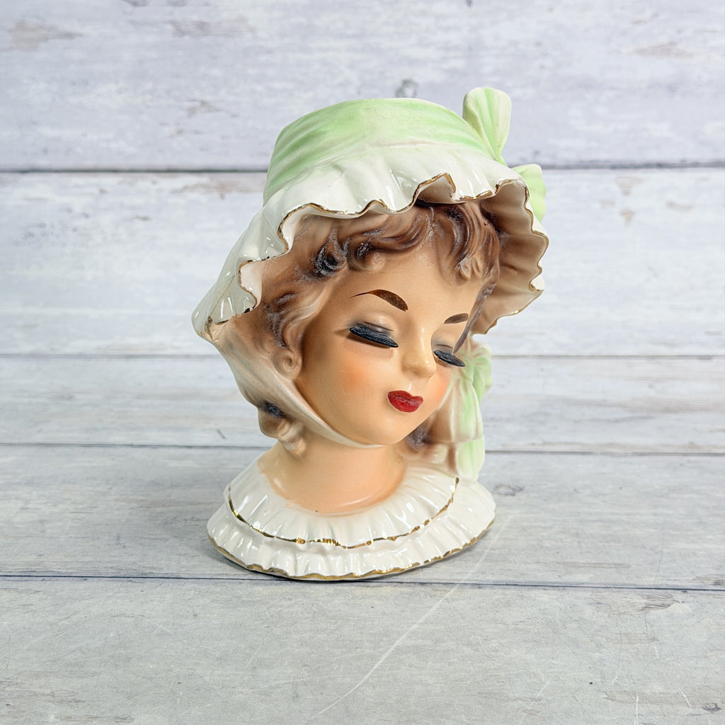 LH40 — Front of green bonnet vase with white ruffle