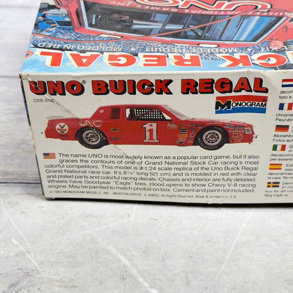 UNO Buick Regal box side with kit 2205 and copyright 1983