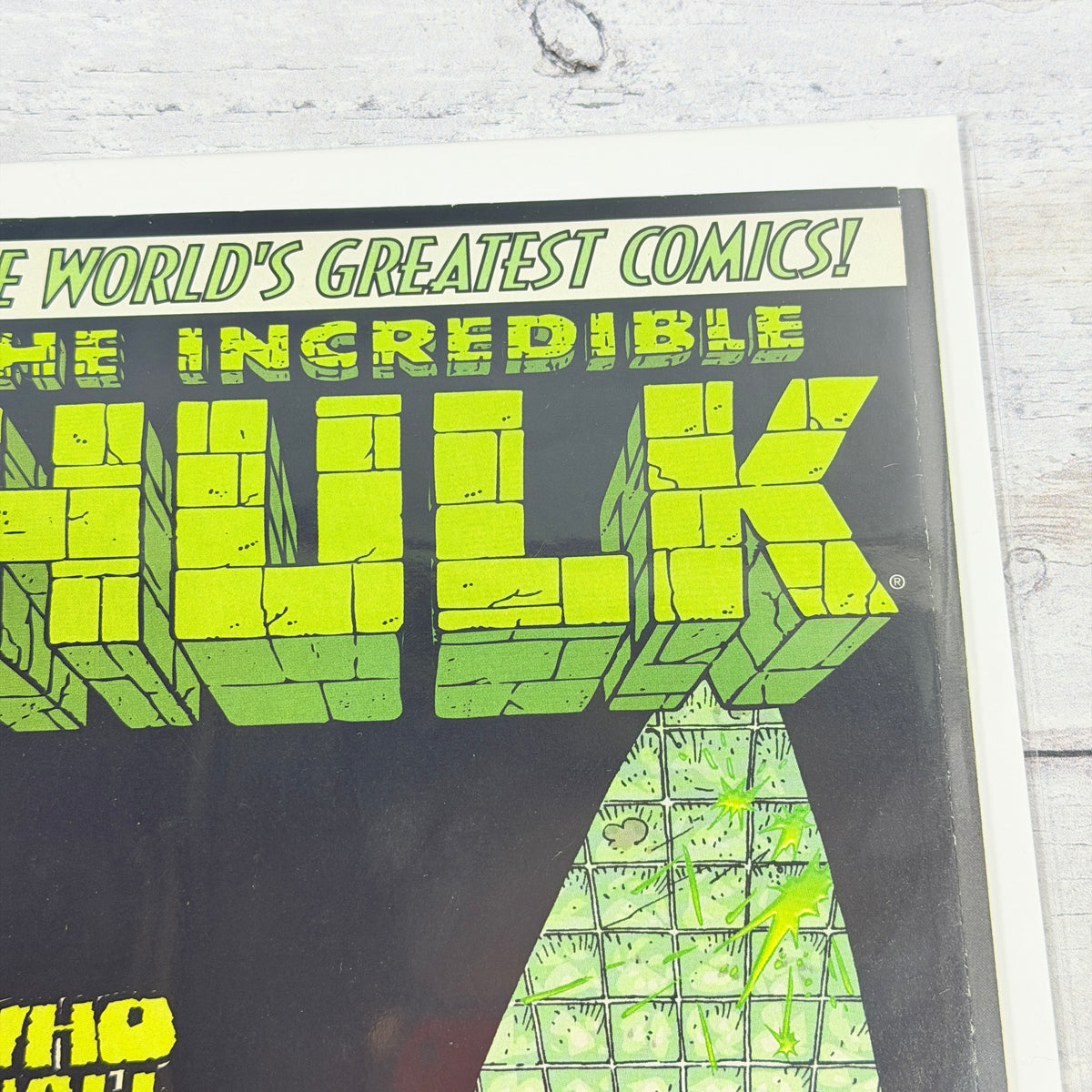 The Incredible Hulk #459, front upper-right corner/issue detail