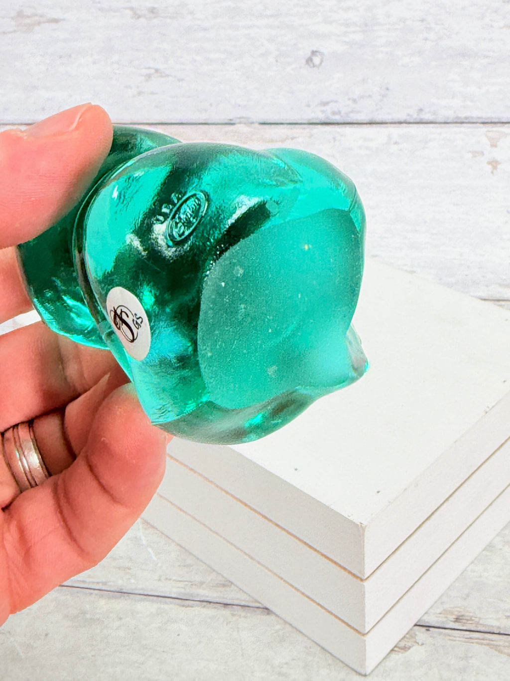 Fenton Aquamarine Glass Sitting Bear Figurine F017