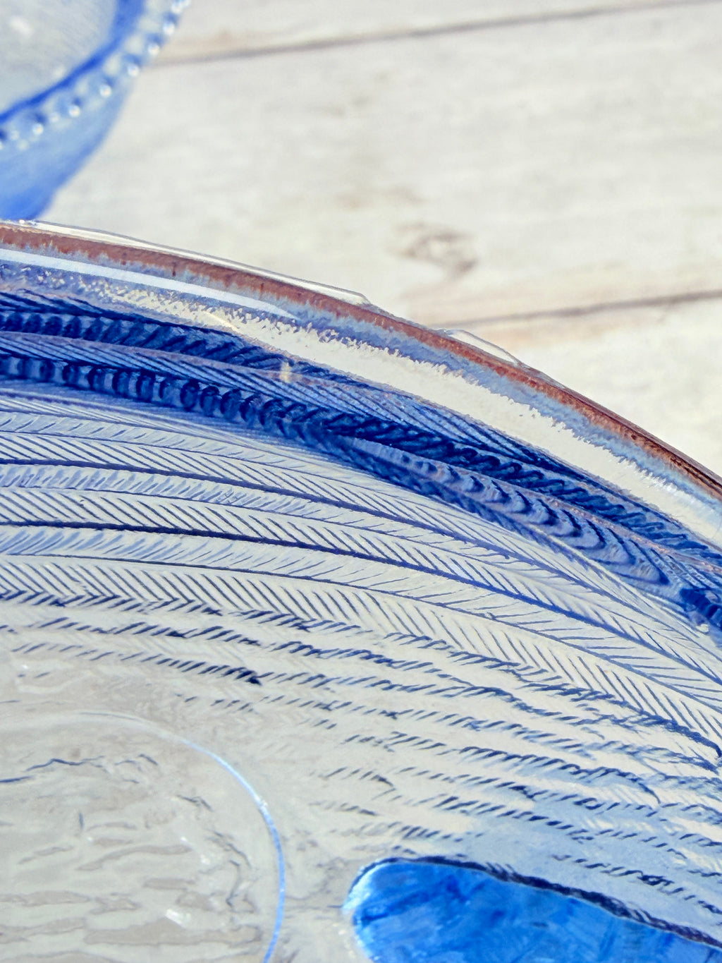 Indiana Glass Cornflower Blue Hen on Nest Covered Dish IN17