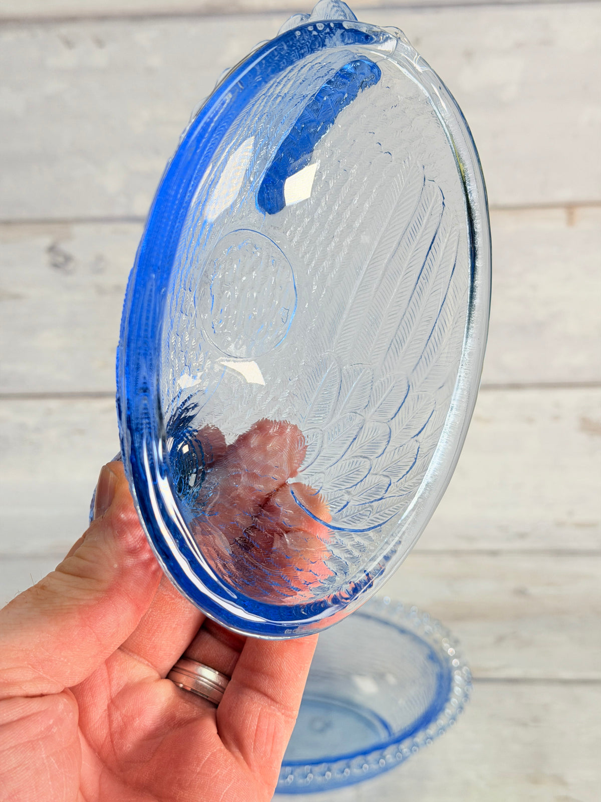 Indiana Glass Cornflower Blue Hen on Nest Covered Dish IN17
