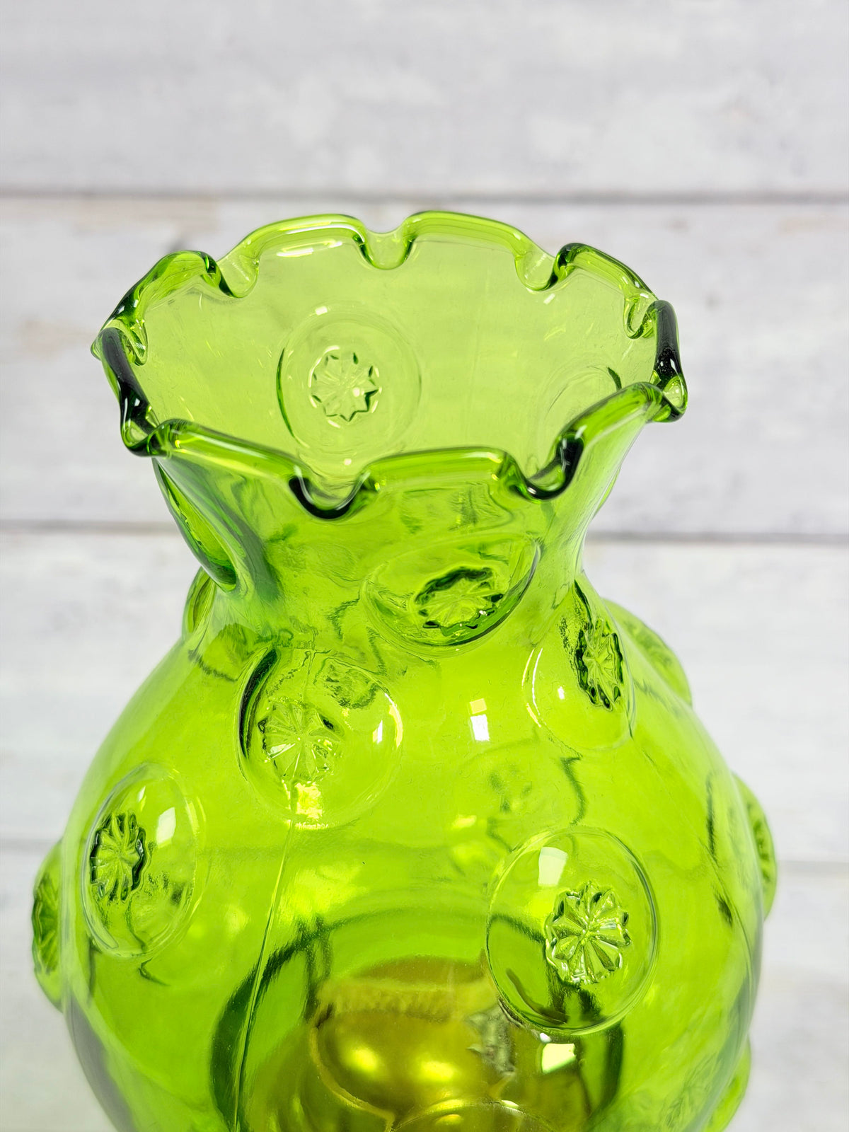 Moon & Star Green Glass Oil Lamp with Handle - Unused MN25