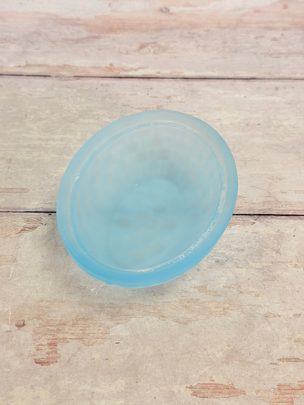 L.E. Smith Blue Satin Glass 4.5 inch Swan Covered Dish S014