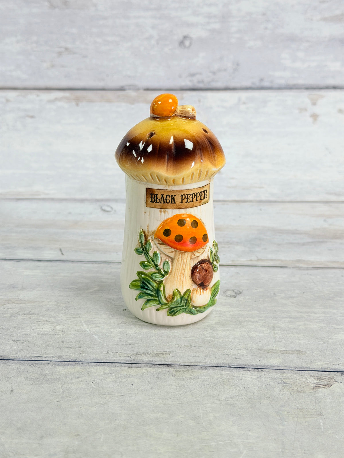 SR27. Sears Merry Mushroom Black Pepper Spice Shaker – Made in Japan SR27