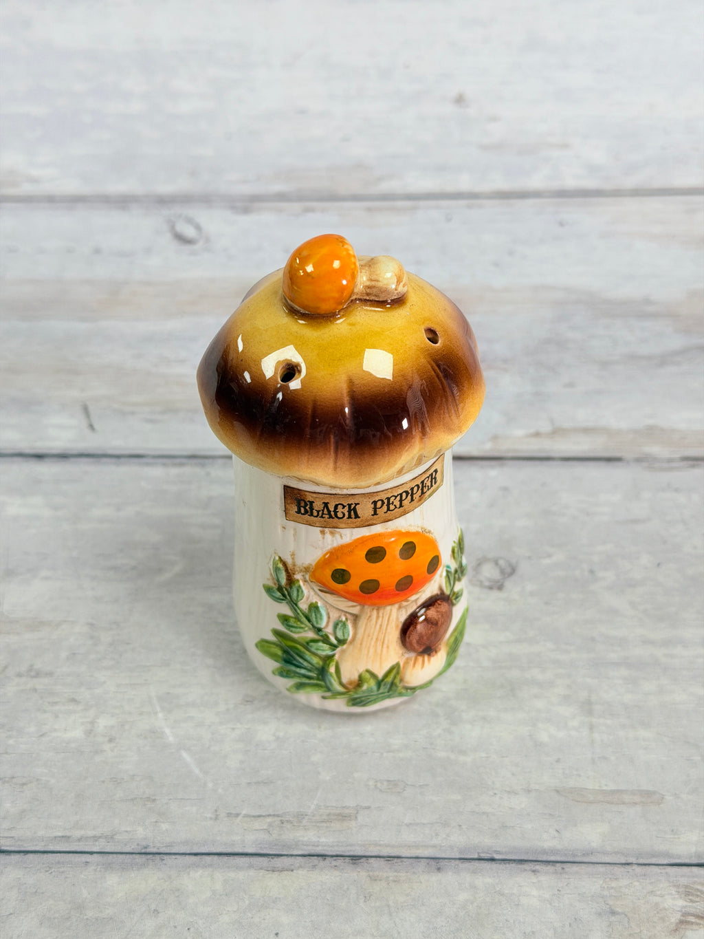 SR27. Sears Merry Mushroom Black Pepper Spice Shaker – Made in Japan SR27