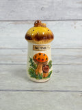SR31. Sears Merry Mushroom Nutmeg Spice Shaker SR31