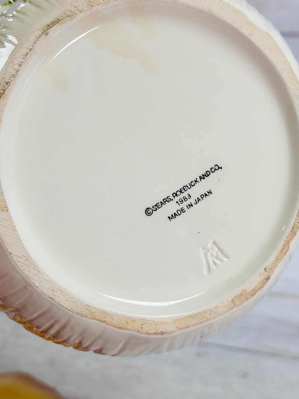 SR33 Sears Merry Mushroom Large Canister (Small chip on Lid) SR33