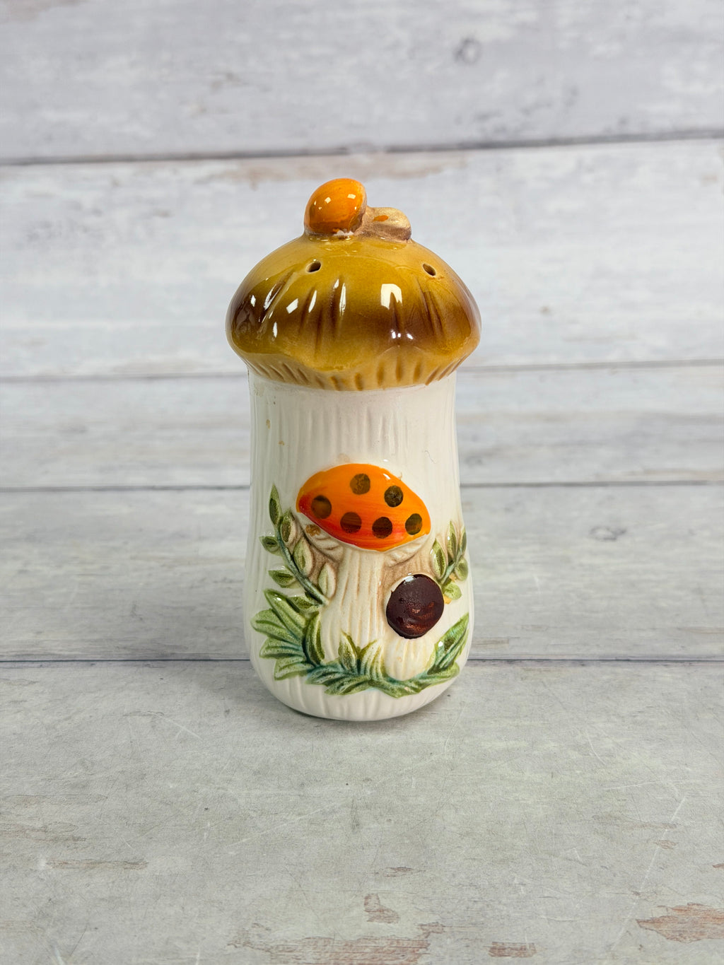 SR34. Sears Merry Mushroom Ceramic Spice Shaker – 1970s Japan – Excellent Condition SR34
