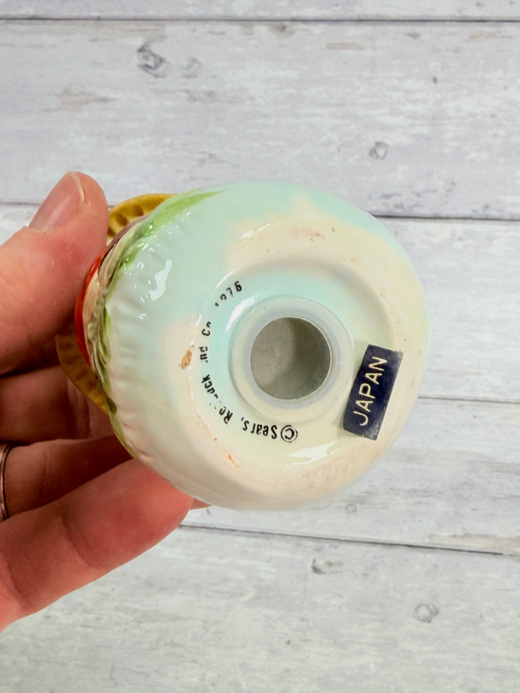 SR35. Sears Merry Mushroom Ceramic Spice Shaker – 1976 Japan – Blue Discoloration SR35