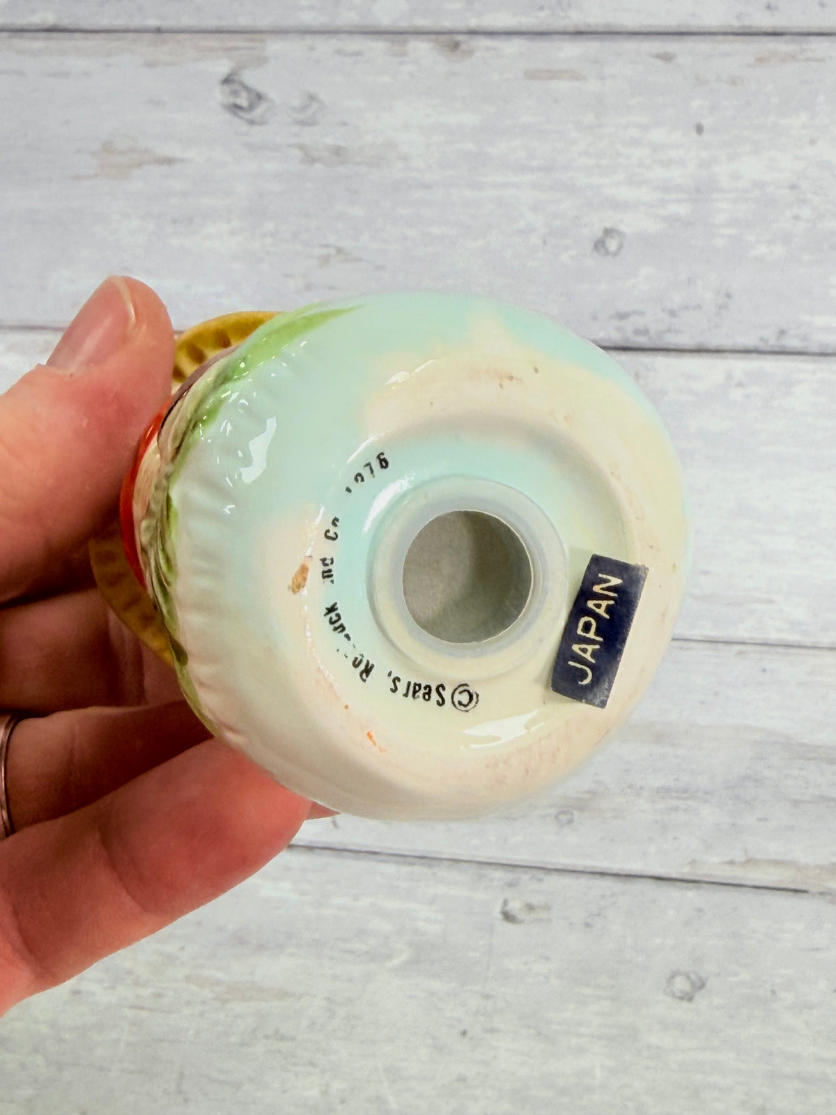 SR35. Sears Merry Mushroom Ceramic Spice Shaker – 1976 Japan – Blue Discoloration SR35