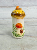 SR39. Sears Merry Mushroom Ceramic Spice Shaker – 1976 Japan – Excellent Condition SR39