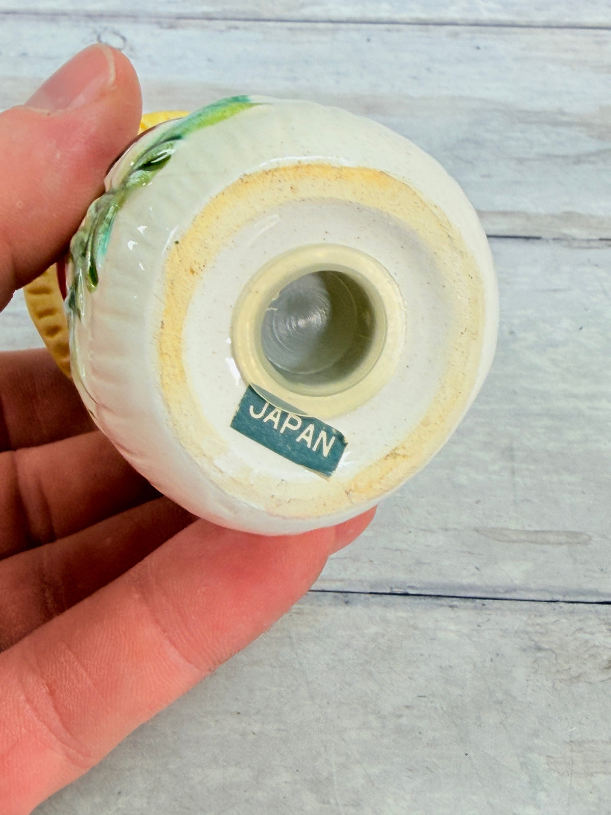 SR46. Sears Merry Mushroom Ceramic Spice Shaker – 1970s Japan – Cracked Display Piece SR46