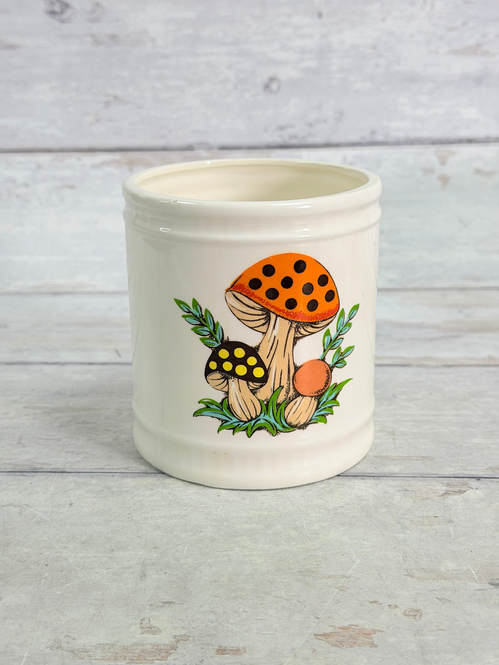 SR52. Sears Merry Mushroom Small Ceramic Canister – 1982 Made in Japan – Missing Lid SR52