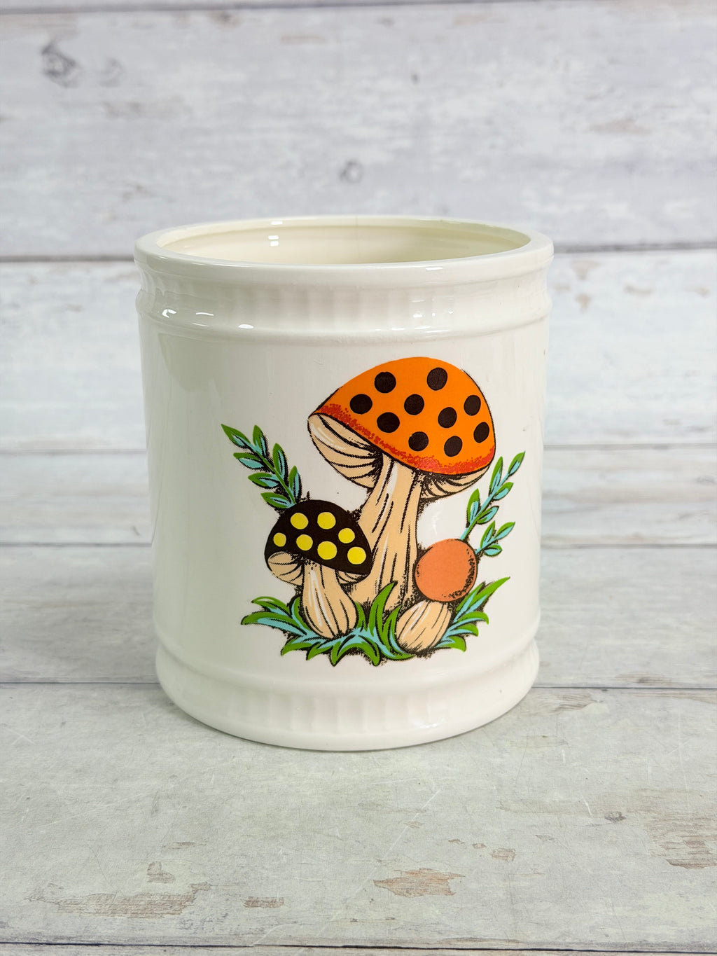 SR53. Sears Merry Mushroom Ceramic Canister – 1982 Made in Japan – Missing Lid SR53
