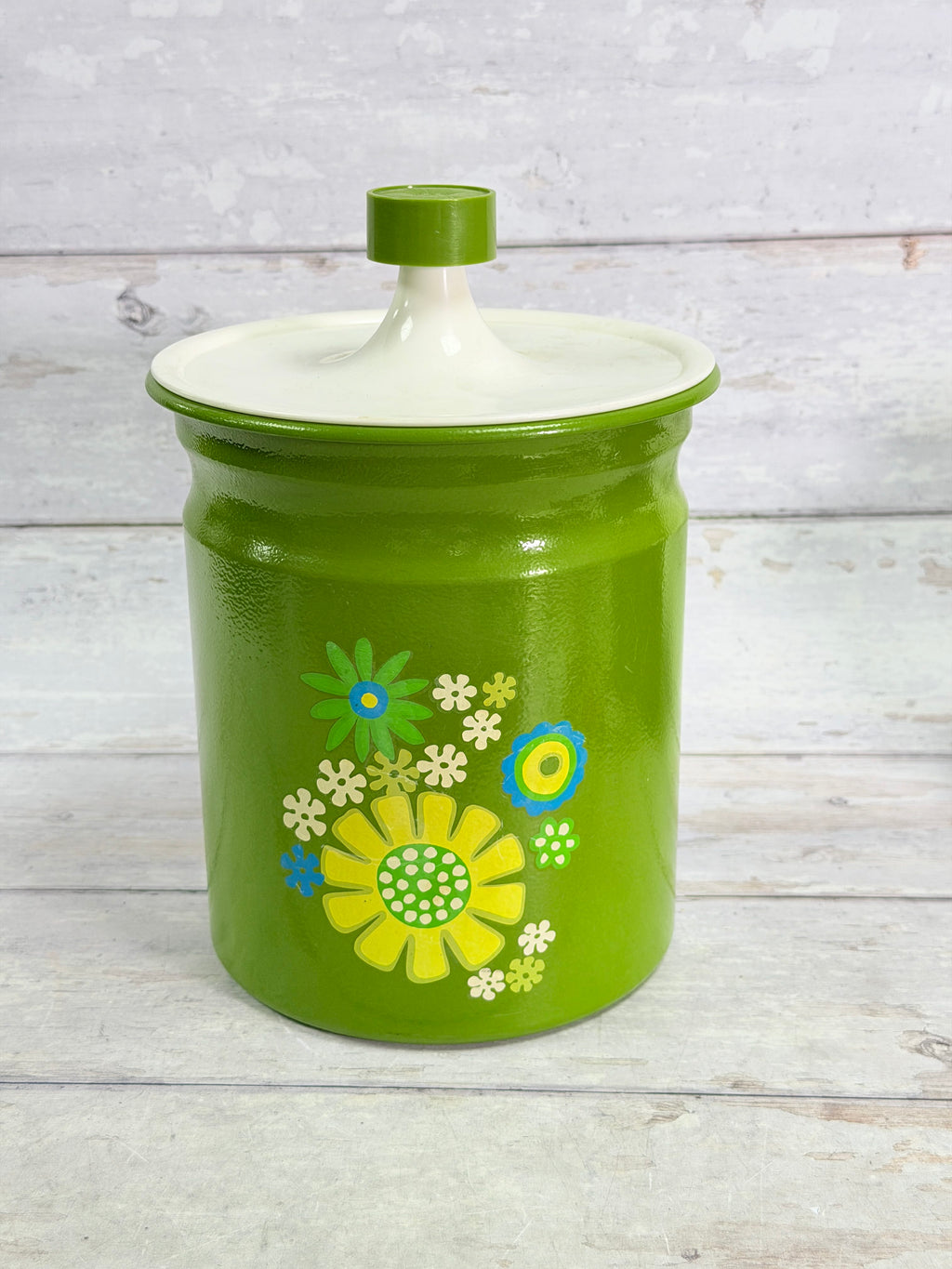 Kromex Avocado Green Floral 8 inch Canister with Lid – 1970s Flower Power Z127