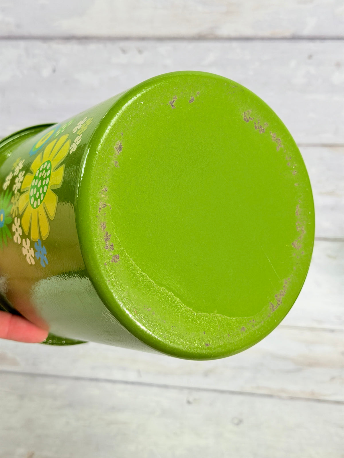 Kromex Avocado Green Floral 8 inch Canister with Lid – 1970s Flower Power Z127