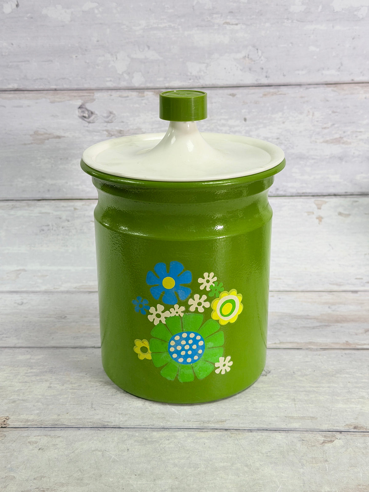 Kromex Avocado Green Floral 7 inch Canister with Lid – 1960s Flower Power Aluminum Z128