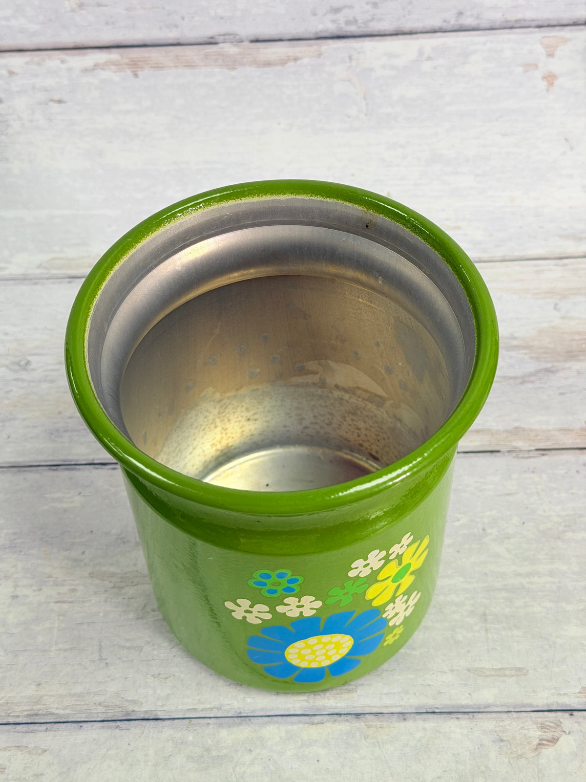 Kromex Avocado Green Floral 6 inch Canister with Lid – 1970s Flower Power Blue Daisy Z129