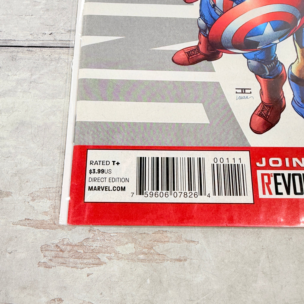Uncanny Avengers #1 (2012): lower-left front corner and spine detail of the actual pre-owned copy.